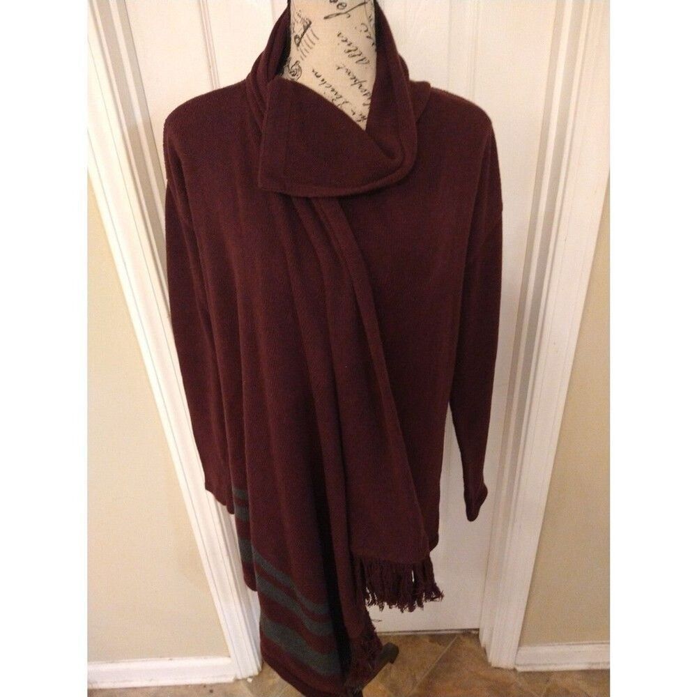 Cabi burgundy fringed cowlneck small sweater Boho Classy Cozy - Picture 4 of 11